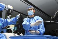 Humanoids become doctors’ ‘third hand,’ passing tools and holding endoscopes
