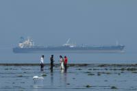 India warns U.S. new tariffs to deter buyers of Russian oil could impact ties