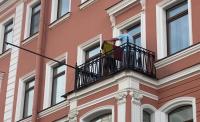 German, EU flags removed from Consulate building in St. Petersburg