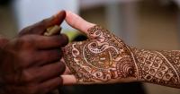 Sudanese women preserve bridal henna tradition amid war and water crisis