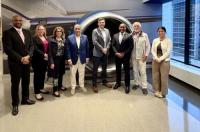 Government holds connectivity talks with United Airlines