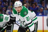 Robertson and Harley in camp with Stars after team had offseason deals in place to trade them