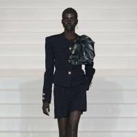 London Fashion Week gets under way with the return of McQueen and Mulberry
