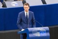 Romania’s president picks MEP Muresan for PM despite unlikely majority