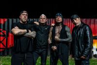 Evan Seinfeld (Biohazard) doesn’t hold back on metalheads’ lifestyles