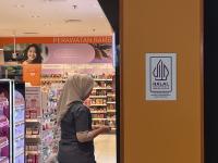 Businesses ‘not ready’ as halal deadline nears, push delays
