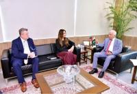 Sheikh calls for developing stronger Pak-US economic, business linkages