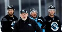 1st day of school, NHL edition: What stood out from Day 1 of Mammoth training camp