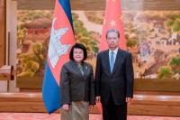Cambodian NA President Congratulates China on 77th Founding...
