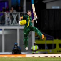 Sadaqat century sends Kingsmen through