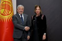 UN Resident Coordinator in Kyrgyzstan presented with Cabinet commendation