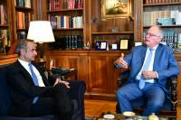 Priority Will Be Given to Heating Oil Support, PM Tells President Tassoulas in Monthly Briefing
