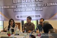 Indonesia's lawmaker urges palm oil exporters to secure local supply