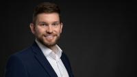 Scaling with technology: How an eight-person digital insurance brokerage covered 300k+ customers
