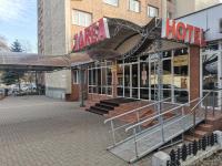 VIDEO // Prime Minister about privatization of Zarea Hotel: Our goal - to generate as much money as possible for state budget, while also making good use of important property in central Chișinău