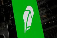 Robinhood grows Toronto work force to 200 as trading giant ramps up Canadian expansion