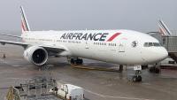 Air France bets on caviar and champagne to lure luxury flyers
