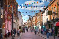 UK retail sales rebound 0.5% cent in August