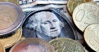 U.S., U.K. companies cut FX hedges to lowest since 2024, survey shows