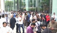 iPhone 18 Goes on Sale in India, Launch-Day Frenzy Grips Stores