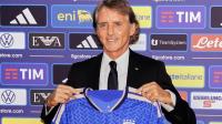 Mancini calls up 34 players for his first Italy squad since returning