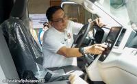 Mayor Ruffy Biazon Unveils New Patient Transport Vehicle