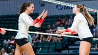 Volleyball Takes Strong Start to Michigan