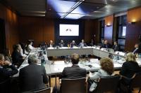 Armenian PM meets with local businessmen at Frankfurt Chamber of Commerce and Industry