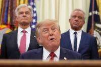 Donald Trump Strikes New Drug Price Deal as Democrats Eye Midterm Gains