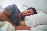 Scientists say this protein habit could help build muscle while you sleep