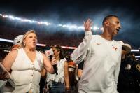 Texas coach Steve Sarkisian, QB Arch Manning, and casual toxic masculinity; LIV Golf’s … losers?