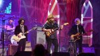 Chris Stapleton Teams Up With The Heartbreakers In Band's First Reunion Since Tom Petty's Death