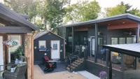 Texas woman left a $3,000 rental, bought a 399-square-foot tiny home for $98,000