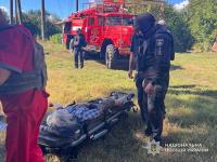 Russian Guided Bomb Tears Into Sumy Apartment Block, Killing 2, Injuring 8