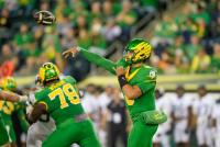 No. 21 Oregon opens with 8 straight TDs in 84-0 rout of Portland State