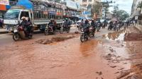 How Kampala road flooding exposed delayed pothole repairs