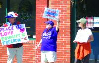 Hyde Parkers protest end of TPS