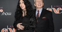 Remembering designer Bob Mackie and his impact on American culture [Unscripted column]