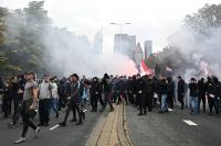 World Associated Press Dutch riot police break up far-right protest in The Hague after violence erupts