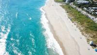 Canadian visitors help fuel tourism record in Palm Beach County