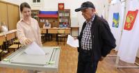 Russians begin 3 days of voting in a parliamentary election likely to cement the Kremlin's power