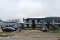 Man Fatally Shot Outside Southwest Houston Apartments