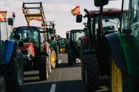 Breaking point for Spanish farmers as soaring diesel costs threaten to bring roads to a standstill