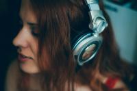 Researchers found a way to eavesdrop on headphones from 30 meters away, and encryption can't stop it