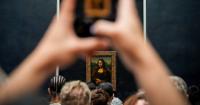 Germans arrested for Louvre stunt in Mona Lisa hall