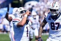 Noah Fifita breaks Arizona’s all-time passing mark, Wildcats roll over Northern Illinois 42-17