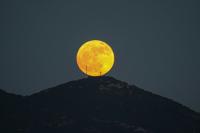 A guide to moon gazing in Hong Kong this Mid-Autumn Festival