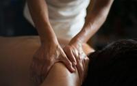 Kuwait Massage Parlor Prostitution Ring: 13 Expats Get 5 Years, Kuwaiti Gets 7 Years + KD 7,000 Fine