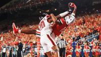 Arizona's Tre Spivey makes an unbelievable one-handed grab for a TD
