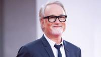 Courteney Cox Officially Reveals David Fincher’s Secret Role in Her New Crime Thriller ‘Evil Genius’